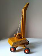 vintage beukenhouten kraanwagen SIO, Ophalen of Verzenden, Zo goed als nieuw, Duw- of Trekspeelgoed