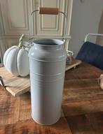 Mooie IKEA Socker Pot / Vaas - Decoratief, Huis en Inrichting, Overige materialen, Wit, Ophalen of Verzenden, Zo goed als nieuw