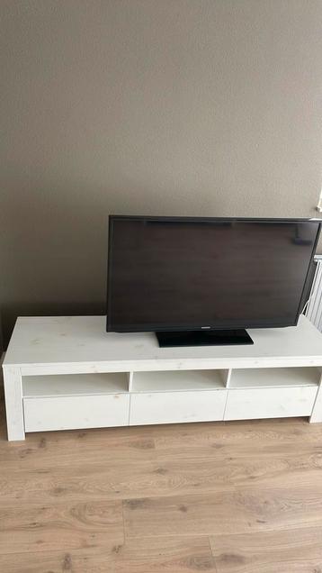 Tv kast van wood 