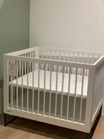 Kidsmill modular Box Wit/zwart onderstel, Kinderen en Baby's, Ophalen, Zo goed als nieuw, Rechthoekig, In hoogte verstelbaar