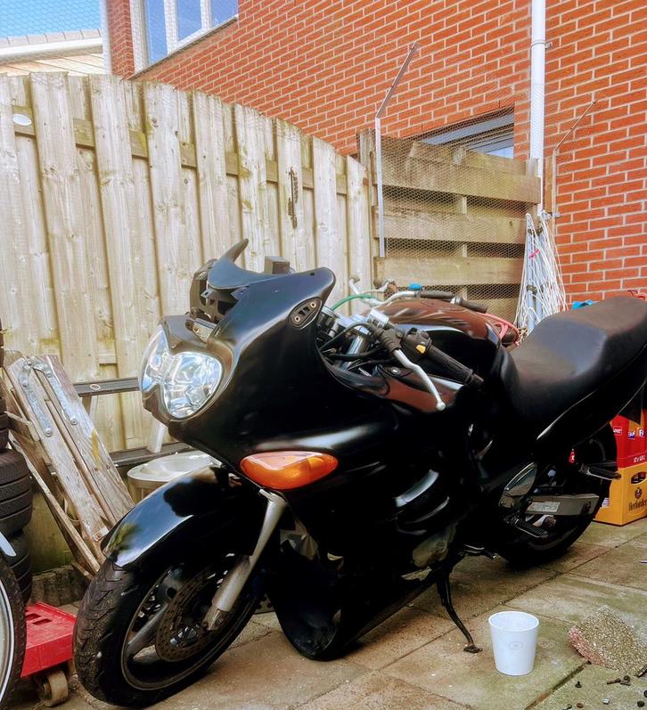 Suzuki gsx 600f, Motoren, Motoren | Suzuki, Particulier, Toermotor, meer dan 35 kW, Motorrijbewijs A, Handvatverwarming, Ophalen
