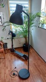 IKEA Staande Lamp - Stijlvol & Functioneel, Ophalen, Gebruikt, 100 tot 150 cm, Metaal