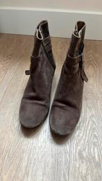Suede enkellaarsje mt 41, Kleding | Dames, Schoenen, Bruin, Lage of Enkellaarzen, Ophalen of Verzenden, Purdey