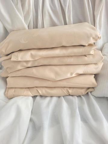 Vintage Crème Gordijnen - 6 stuks ( 75x300 cm elk) €10/stuk beschikbaar voor biedingen