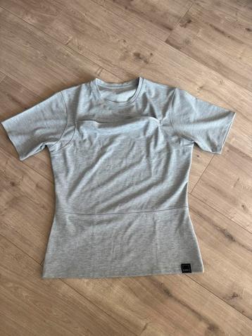 Womboo T-shirt XL beschikbaar voor biedingen