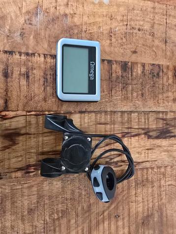 Rih Omega display - Zo goed als nieuw! beschikbaar voor biedingen