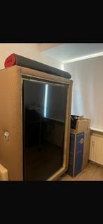 Photobooth met barst in scherm, Ophalen, Gebruikt