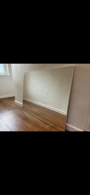 Badkamer spiegel NIEUW! 100x80 cm beschikbaar voor biedingen