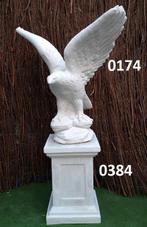 Adelaar met zuil., Ophalen, Nieuw, Beton, Dierenbeeld