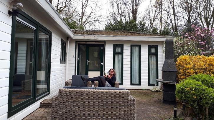 knus maar ruim Kunststof L chalet Forest Putten(eigen Grond), Caravans en Kamperen, Stacaravans, tot en met 4, Ophalen of Verzenden