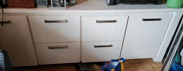 Houten Dressoir Kast beschikbaar voor biedingen