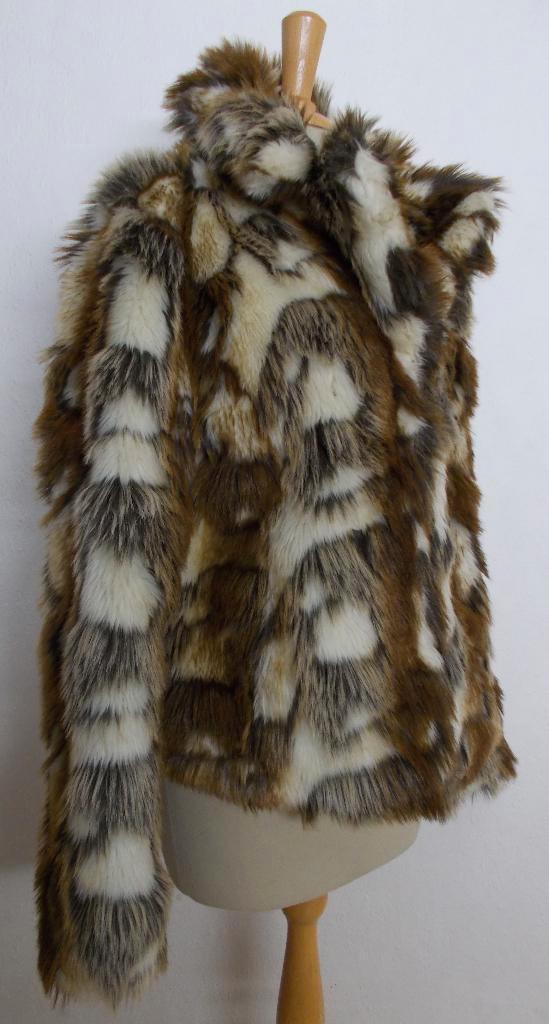 Apart en heel mooi/warm fake/faux fur bont jasje! M, Kleding | Dames, Jasjes, Kostuums en Pakken, Zo goed als nieuw, Jasje, Maat 38/40 (M)