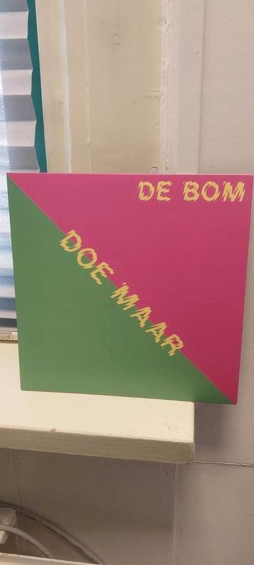 Vinyl single Doe Maar - De Bom beschikbaar voor biedingen