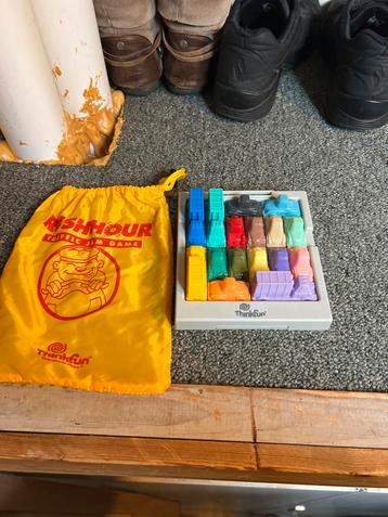 Rush Hour Puzzelspel van Thinkfun beschikbaar voor biedingen