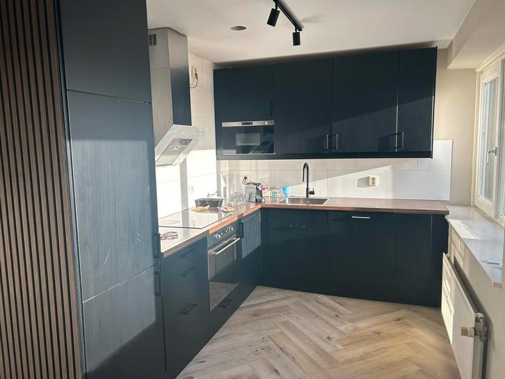 Gratis Keuken incl. Apparatuur - Zelf Demonteren, Huis en Inrichting, Keuken | Complete keukens, Gebruikt, Hoekkeuken, Zwart, Hout