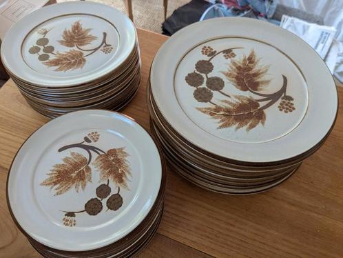 Denby Pottery handgemaakt aardewerk servies, Huis en Inrichting, Keuken | Servies, Overige stijlen, Aardewerk, Ophalen