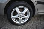 Skoda Fabia Combi 1.2 TSI Elegance Leder|Navi|LM wielen!, Auto's, Skoda, Voorwielaandrijving, Euro 5, Zwart, 4 cilinders