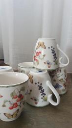 Janneke brinkman fruit en flowers.  Grote koffiekopjes, Huis en Inrichting, Keuken | Servies, Ophalen of Verzenden, Zo goed als nieuw