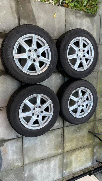15” Enzo LM velgen set met winterbanden beschikbaar voor biedingen