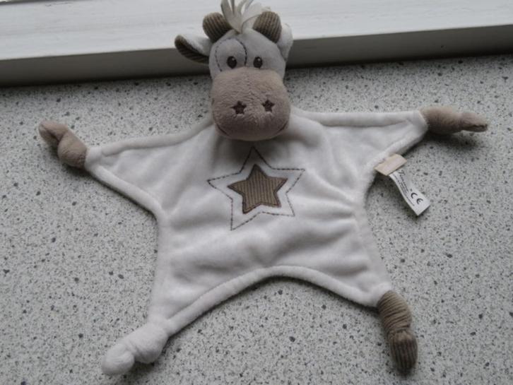 Knuffeldoek giraffe Gino merk Tiamo velours met ribstof, Kinderen en Baby's, Speelgoed | Knuffels en Pluche, Zo goed als nieuw