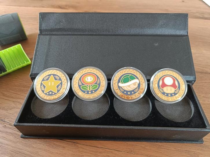 Mariokart koins. Mariokart munten in verzamelbox en houder, Hobby en Vrije tijd, Overige Hobby en Vrije tijd, Nieuw, Ophalen