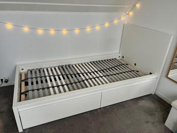 Eenpersoons Ikea Malm bed met lades - afbeelding 6
