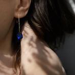 oorbellen 18K geelgoud saffier cushion, Sieraden, Tassen en Uiterlijk, Oorbellen, Hangers, Blauw, Nieuw, Ophalen of Verzenden