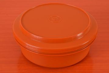 Retro vintage jaren 70 Tupperware voorraadtrommel beschikbaar voor biedingen