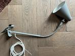 Industriële lamp met klem, Antiek en Kunst, Antiek | Lampen, Ophalen of Verzenden