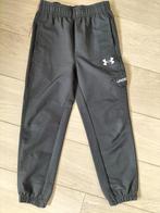 Trainingsbroek Under Armour maat 104/110, Kinderen en Baby's, Kinderkleding | Maat 104, Broek, Gebruikt, Ophalen of Verzenden
