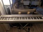 Yamaha P-85 digitale piano, Ophalen of Verzenden, Zo goed als nieuw, Zwart