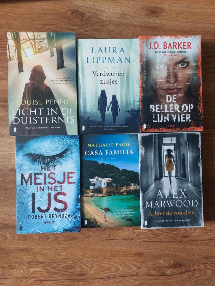 Thrillers • Uitgeverij De Boekerij • o.a. Robert Bryndza, Boeken, Thrillers, Zo goed als nieuw, Ophalen of Verzenden