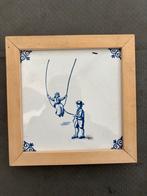 Delfts Blauw Tegeltje in Lijst - Schommel Tafereel, Ophalen