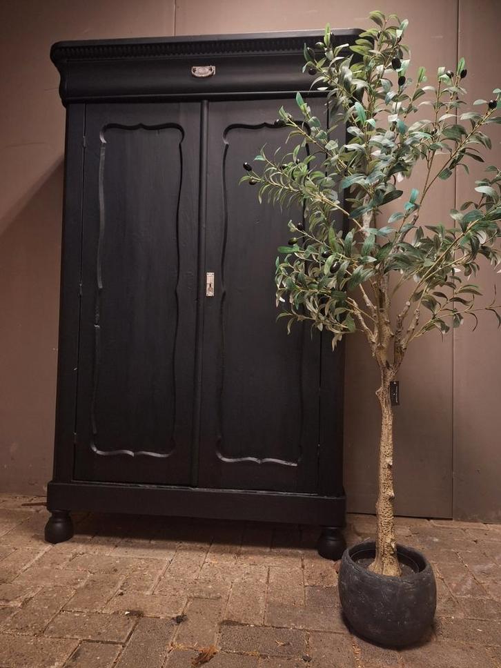 Mat zwarte biedermeier meidenkast bezorgen mogelijk, Antiek en Kunst, Antiek | Meubels | Kasten, Ophalen of Verzenden