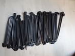 Ruim 30 Zwarte Kunststof Haringen, Ophalen, Gebruikt