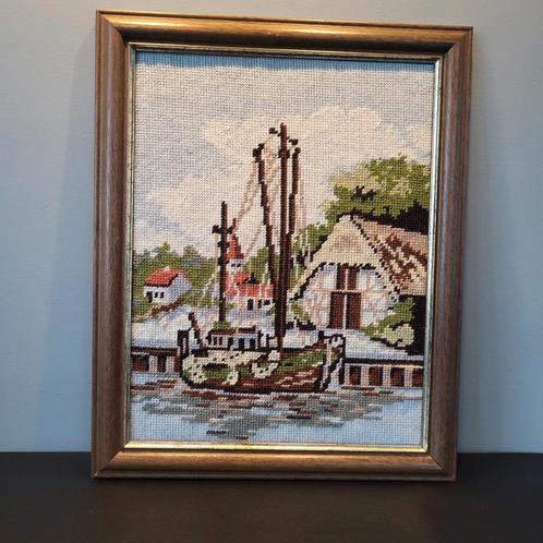 Vintage borduur schilderij met boot tafereel., Hobby en Vrije tijd, Borduren en Borduurmachines, Gebruikt, Overige typen, Handborduren