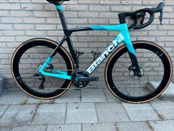 Bianchi Oltre XR4 ultegra Di2 12 sp fulcrum Airbeat beschikbaar voor biedingen