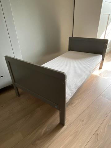 Peuterbed van Petite Amélie + matras en topper van Aerosleep