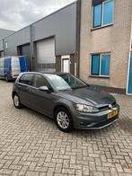 Volkswagen Golf 1.0 TSI 115pk 2019 Grijs, Auto's, Voorwielaandrijving, 1145 kg, 620 kg, 49 €/maand