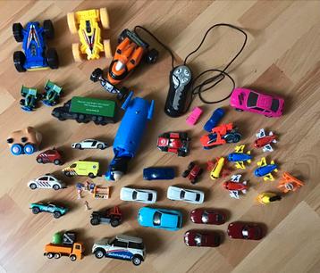 Pakket met auto’s vliegtuigjes, mini twistor auto oa Siku beschikbaar voor biedingen