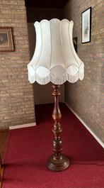 Antieke staande schemerlamp, Ophalen