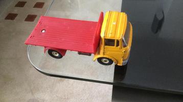 DINKY TOYS BERLIET VRACHTWAGEN NIET HEEL MOOI WEL HEEL LEUK beschikbaar voor biedingen