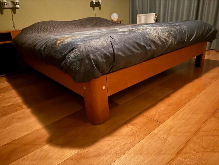 Auping Aurore 180x200 Bed + Nachtkastje kersenkleur, Huis en Inrichting, Slaapkamer | Bedden, Gebruikt, Tweepersoons, 180 cm, 200 cm