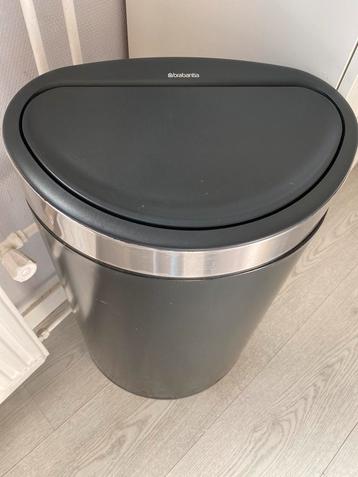 Brabantia touch bin 40 l beschikbaar voor biedingen