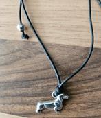 Heel leuk armbandje met een teckelhangertje, Sieraden, Tassen en Uiterlijk, Ophalen of Verzenden, Nieuw