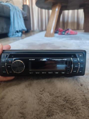Autoradio usb Bluetooth aux cd beschikbaar voor biedingen