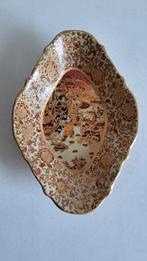 Satsuma Schaal met Figuren en Bloemen, Ophalen of Verzenden