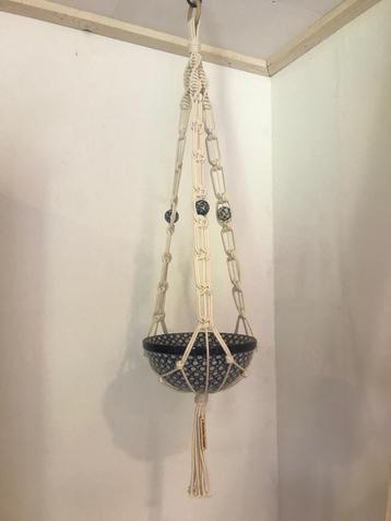 Macramé hanger plantenhanger Bunzlauhanger met kralen beschikbaar voor biedingen