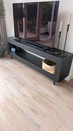 Zeer mooi mat zwart tv meubel op zwart stalen pootjes, Ophalen, Gebruikt, 150 tot 200 cm, Minder dan 100 cm
