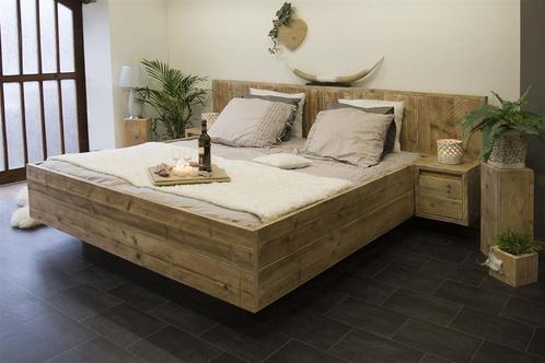 Zwevend 2-persoonsbed Ruby van steigerhout, Huis en Inrichting, Slaapkamer | Bedden, Nieuw, Tweepersoons, 180 cm, 200 cm, Steigerhout